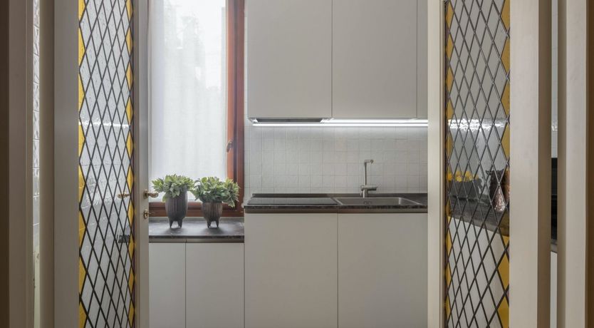 Photo of Venetian Gold