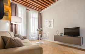 Venetian Gold Apartment
