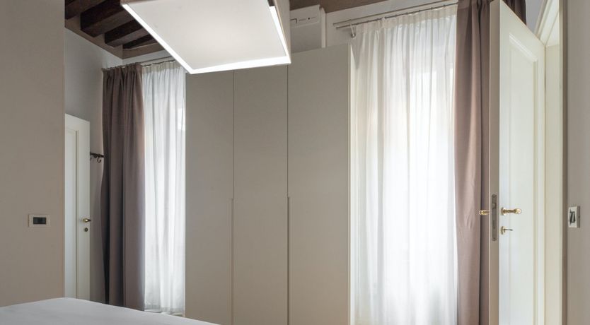 Photo of Venetian Gold