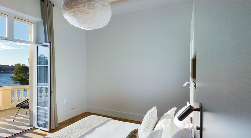 Photo of To Infinity And Toulon