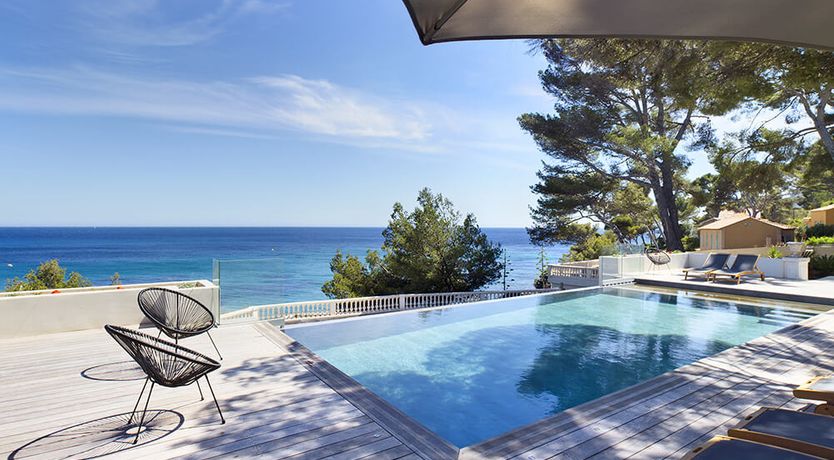 Photo of To Infinity And Toulon