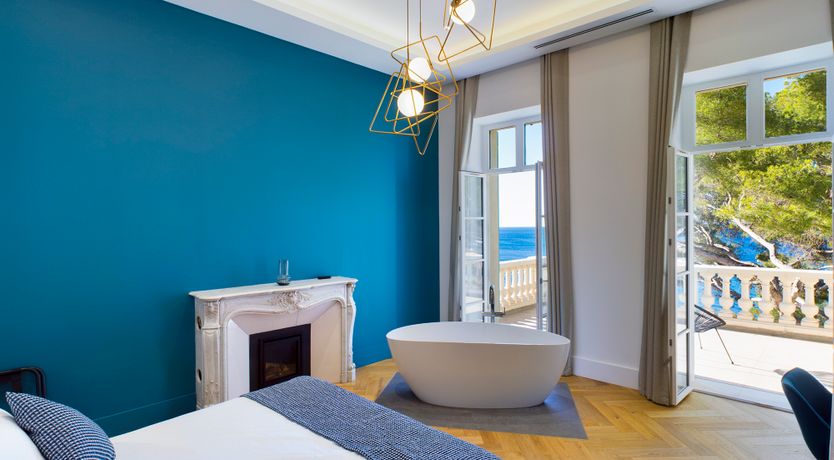 Photo of To Infinity And Toulon