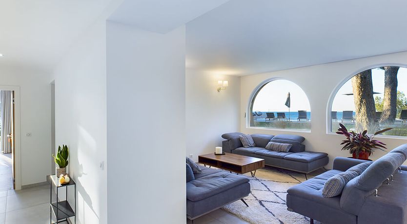 Photo of To Infinity And Toulon