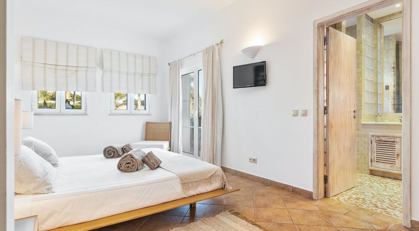 Photo of Arch of Light