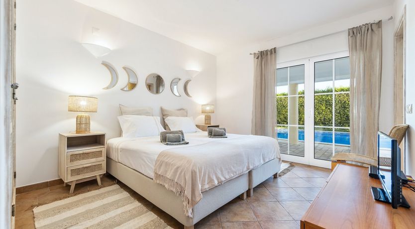 Photo of Arch of Light