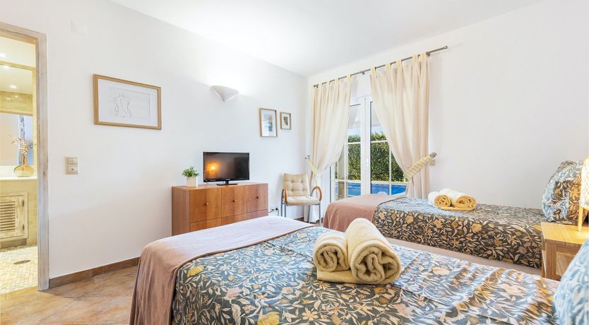 Photo of Arch of Light