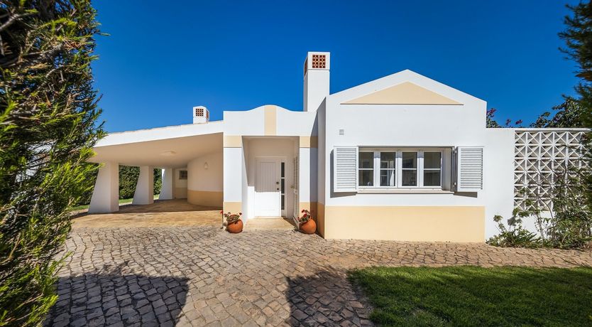 Photo of Arch of Light