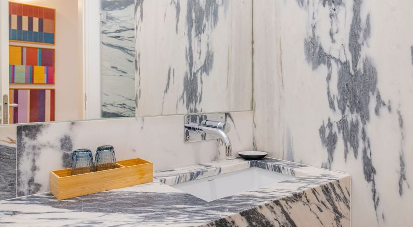 Photo of Feathered Boa