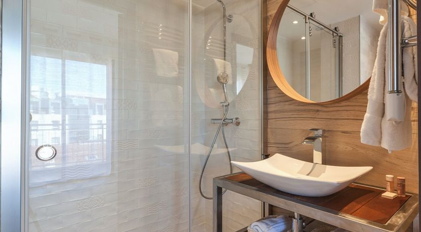 Photo of Oh, Oh, Cheri