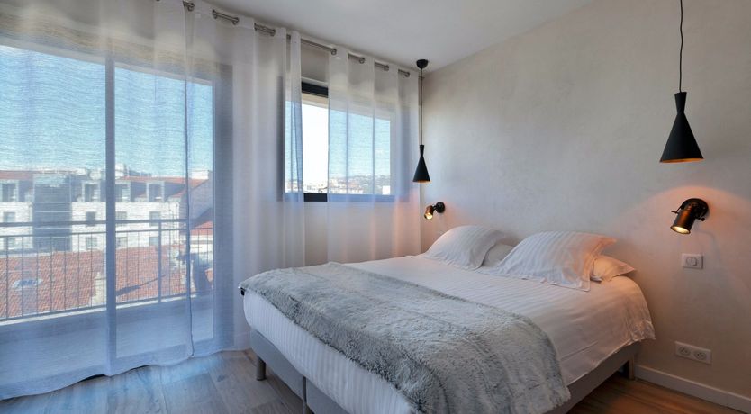 Photo of Oh, Oh, Cheri