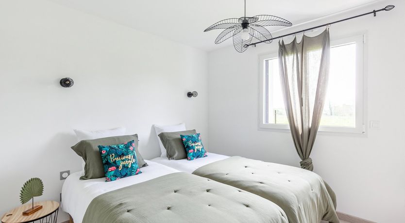 Photo of A Painting of Combrit