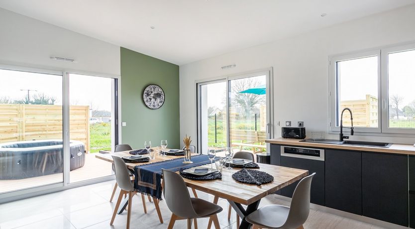 Photo of A Painting of Combrit