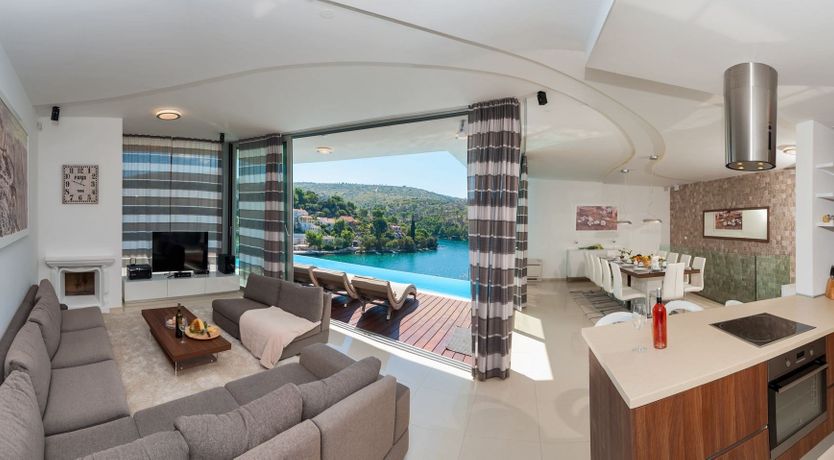 Photo of Hideaway on the Bay