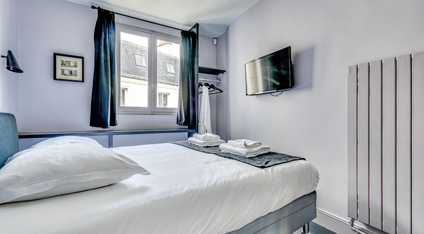 Photo of Les Moustaches du Chat