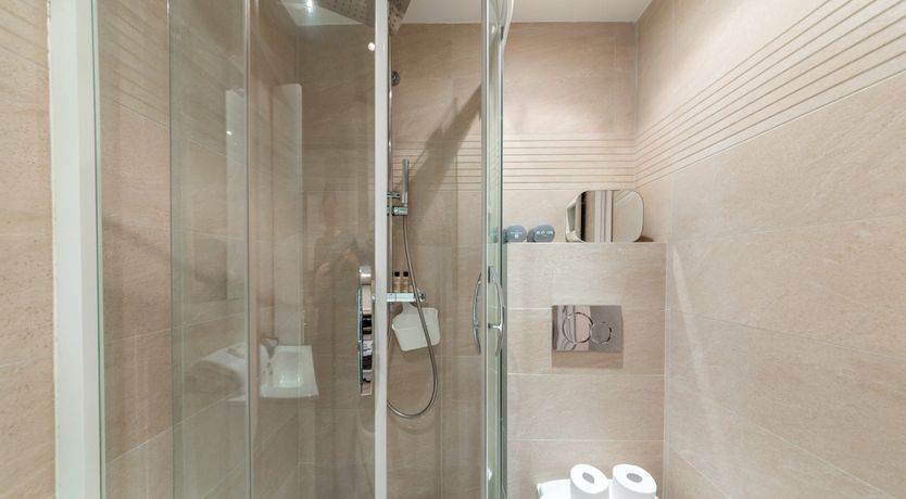 Photo of A Splash of Paris Red