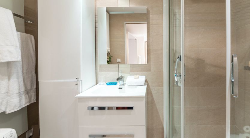 Photo of A Splash of Paris Red