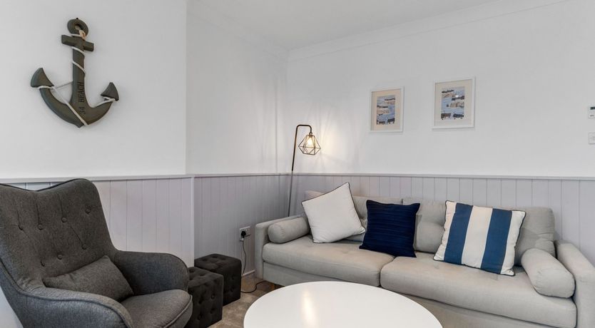 Photo of Along the Prom Prom Prom