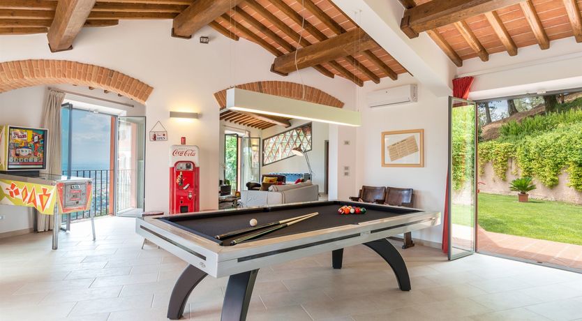 Photo of Tuscan American