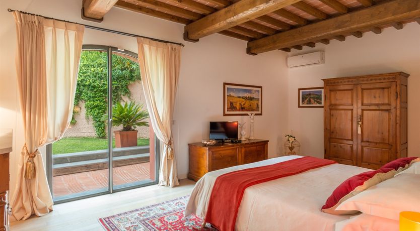 Photo of Tuscan American