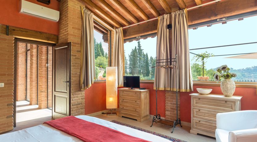 Photo of Tuscan American