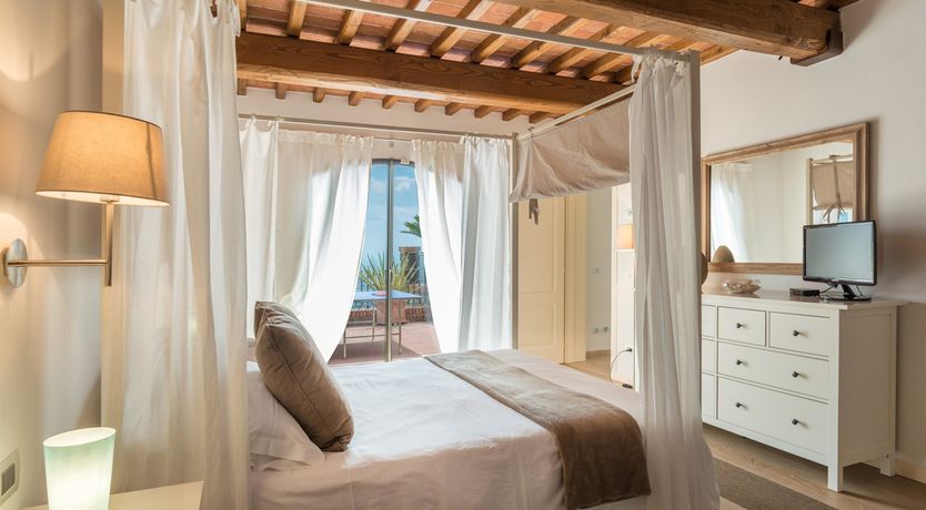 Photo of Tuscan American