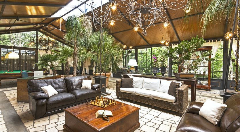 Photo of Palms, Pools & Poker