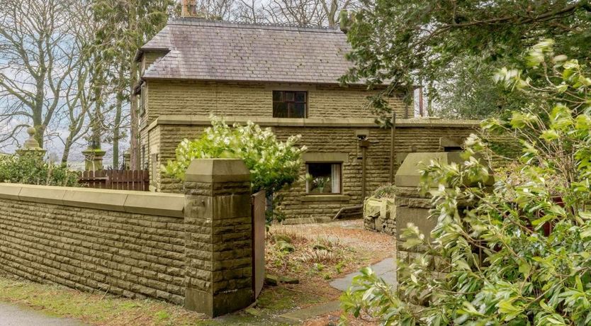 Photo of 1 Bed in Glossop