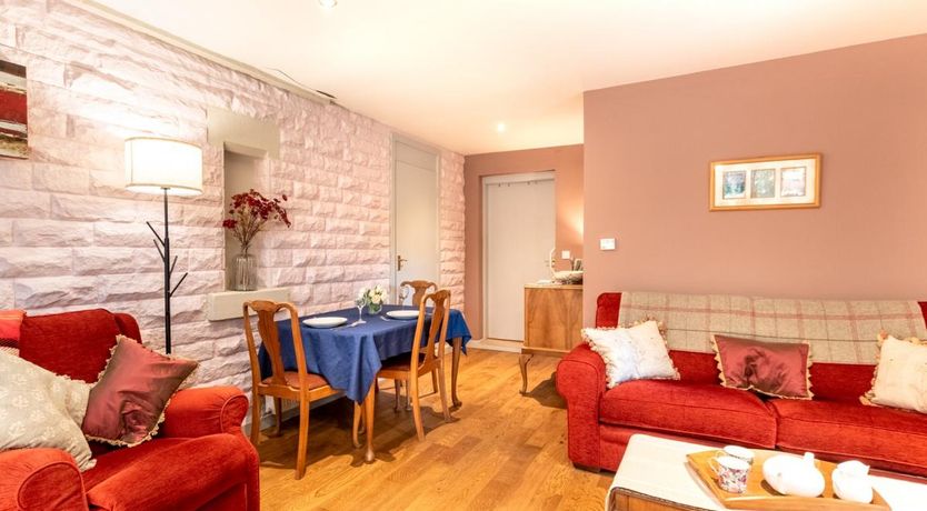 Photo of 1 Bed in Glossop