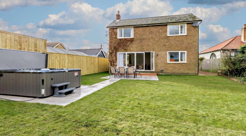 Photo of 4 Bed in Alnwick