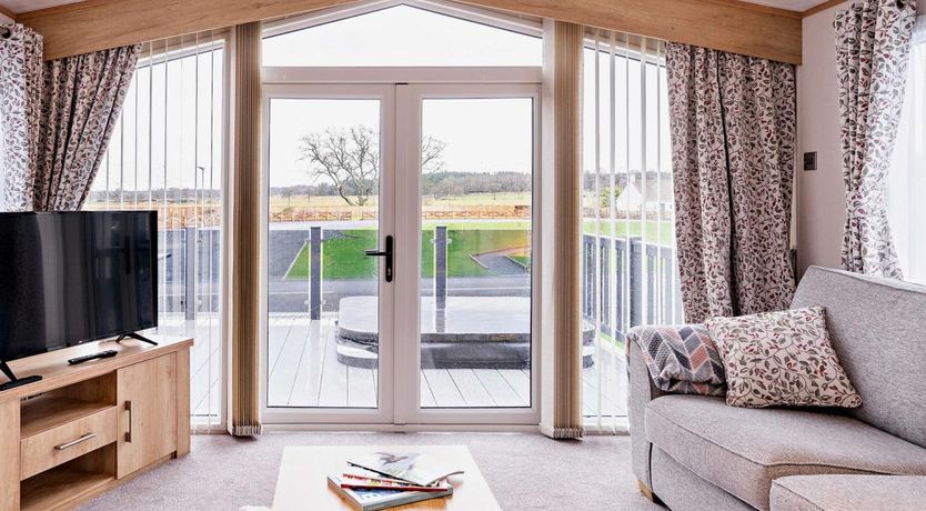 Photo of 2 Bed in St. Andrews