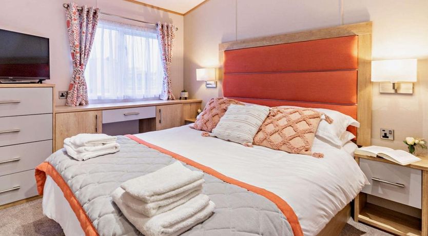 Photo of 2 Bed in St. Andrews