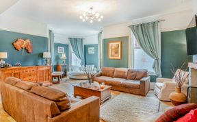 Photo of 7 Bed in Bridlington