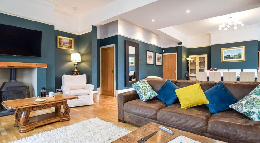 Photo of 7 Bed in Bridlington