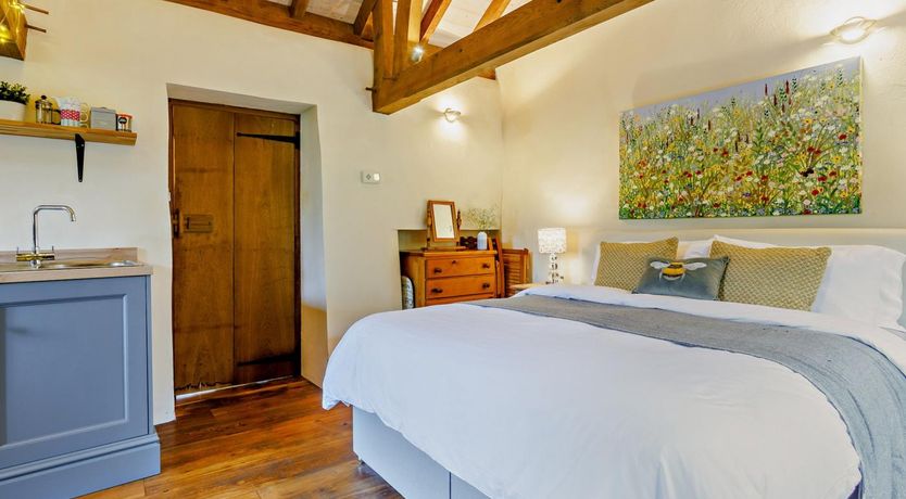 Photo of 1 Bed in Tiverton