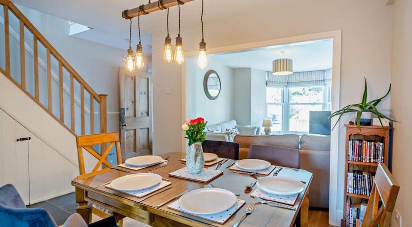 Photo of 3 Bed in Borth-y-Gest