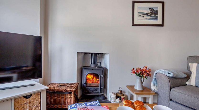 Photo of 3 Bed in Borth-y-Gest