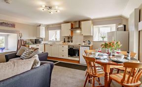 Photo of 3 Bed in Cosheston