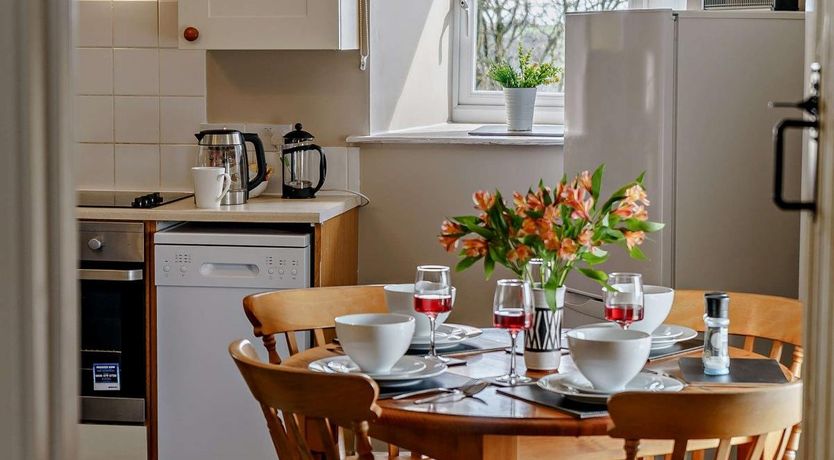 Photo of 3 Bed in Cosheston