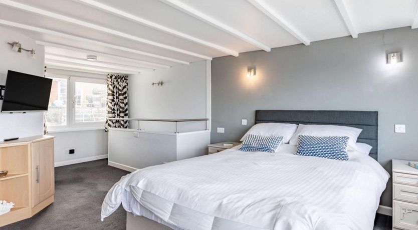 Photo of 3 Bed in Brixham