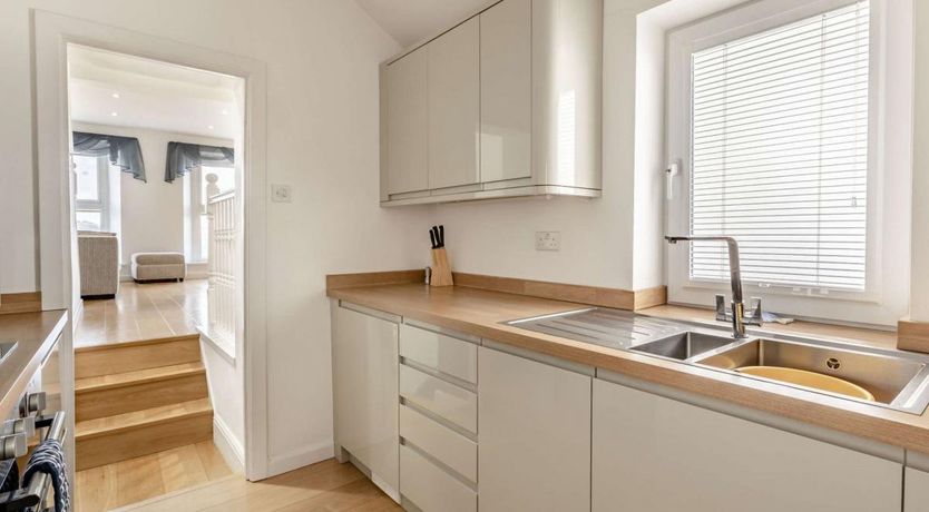 Photo of 3 Bed in Brixham