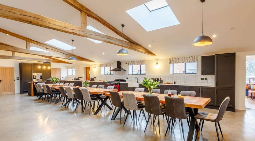 Photo of 14 Bed in Berriew