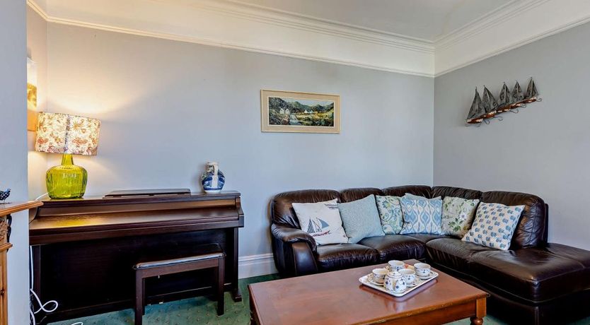 Photo of 5 Bed in Aberdovey