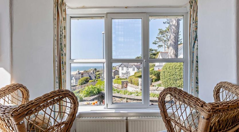 Photo of 5 Bed in Aberdovey