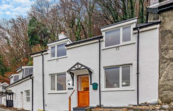 in Arthog (90777) Holiday Cottage