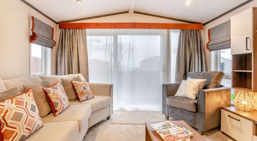 Photo of 2 Bed in St. Andrews