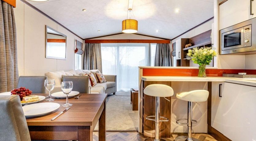 Photo of 2 Bed in St. Andrews