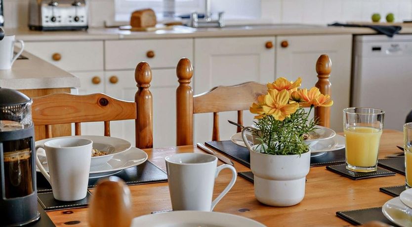 Photo of 3 Bed in Cosheston