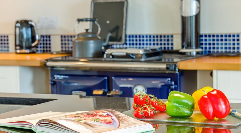 Photo of 5 Bed in Lower Chapel