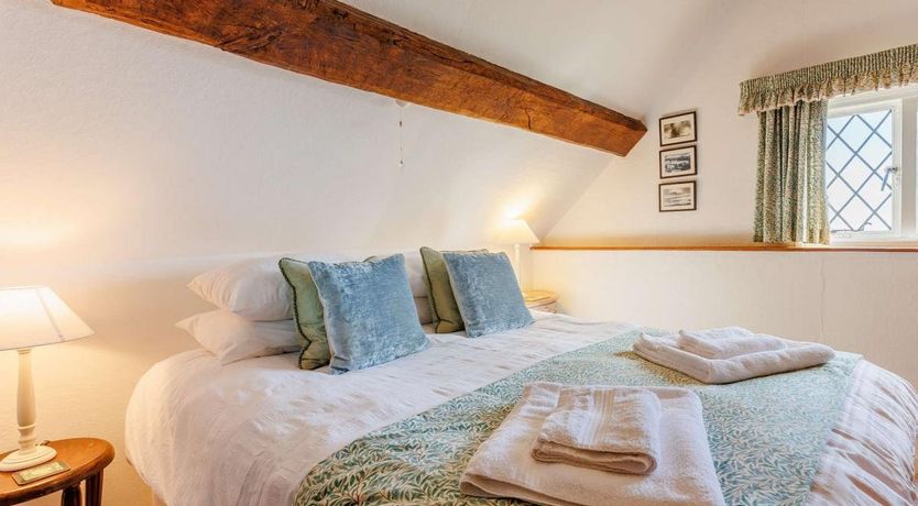 Photo of 2 Bed in Minton