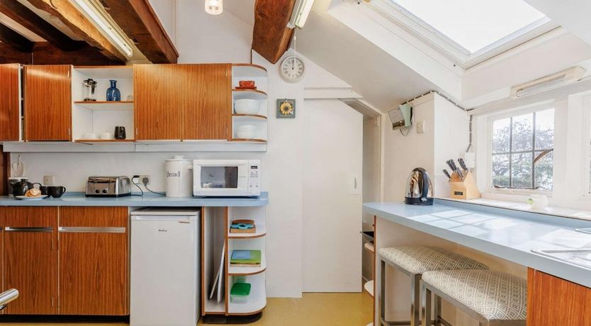 Photo of 2 Bed in Minton